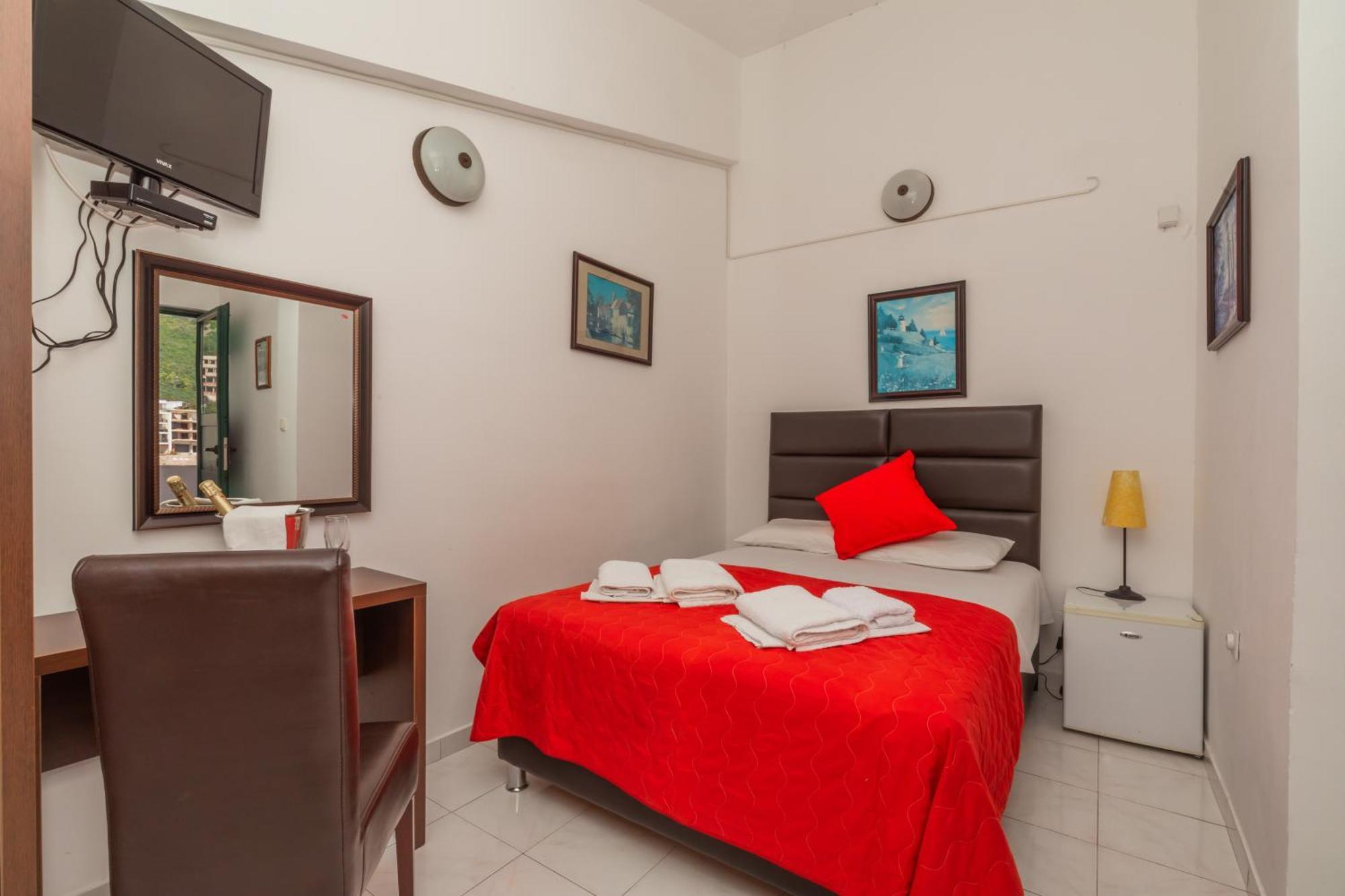 David Apartments And Rooms Dobra Voda Exterior foto